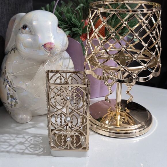 Bath & Body Works Elegant Gold Bow Candle Holder & Diamond Holder Gift Set NEW - Picture 1 of 4